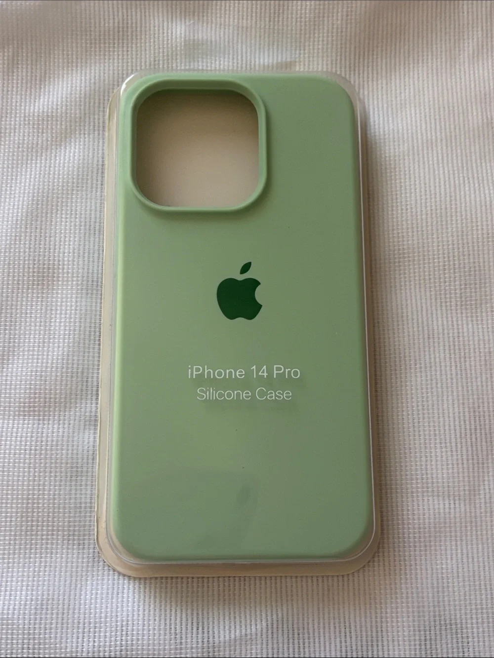 iPhone 14 Pro Silicone Case - Light Green